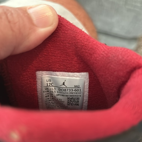 Jordan’s children’s size 12c - Picture 6 of 6
